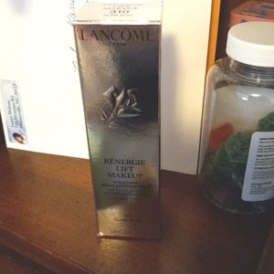 Make.up.lancome foundation in color 310.